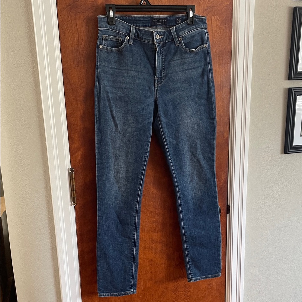 Lucky Brand Dark Blue Hayden skinny Jeans. Size 6/28